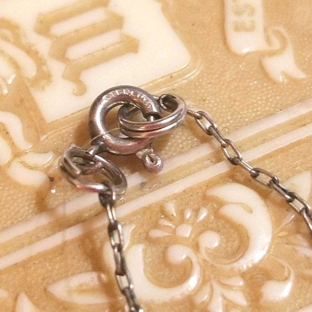 Vintage Silver and Red Striped Necklace - Picture 3 of 5